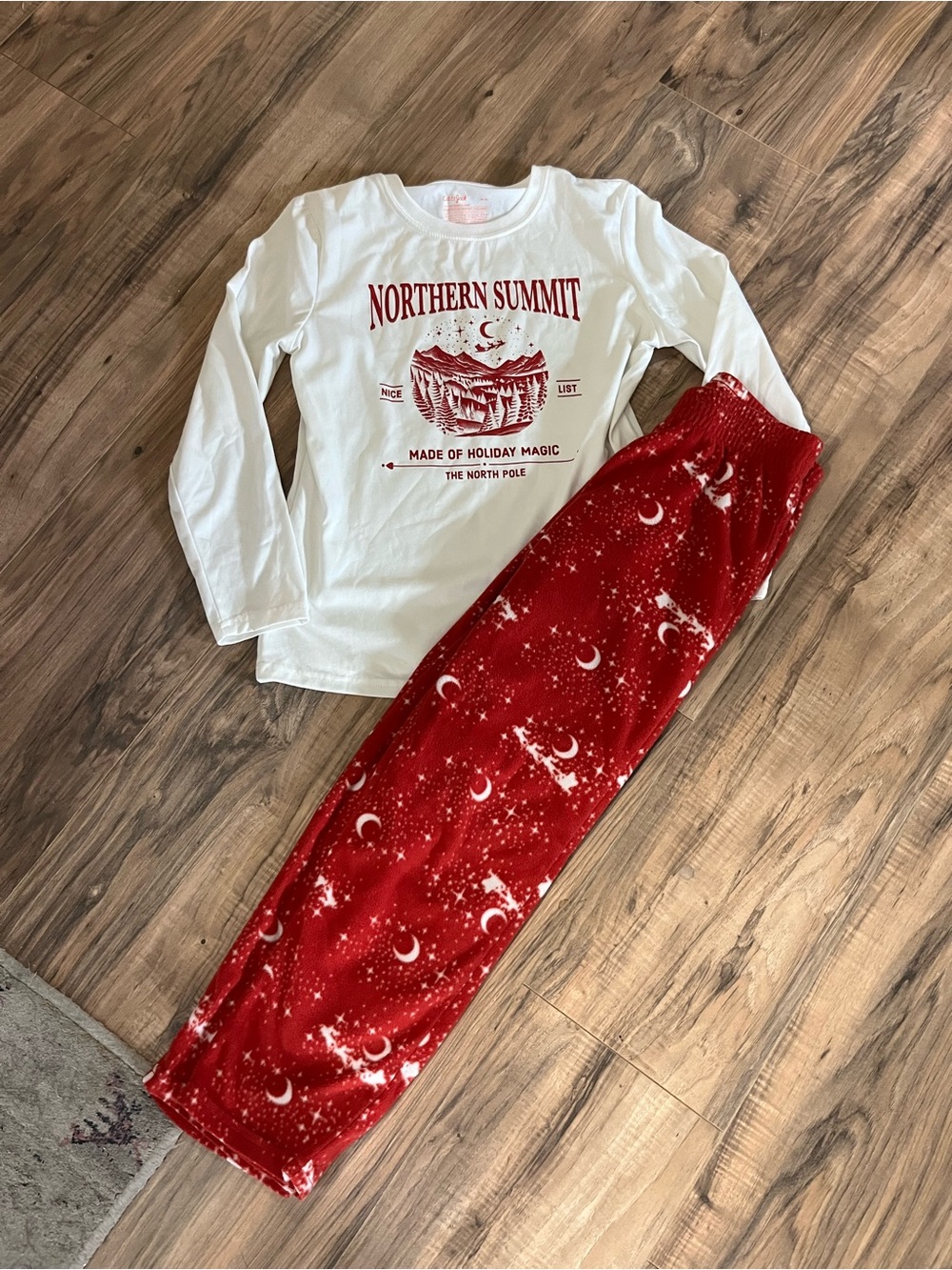 Boy’s Cat & Jack Christmas Pajama Set